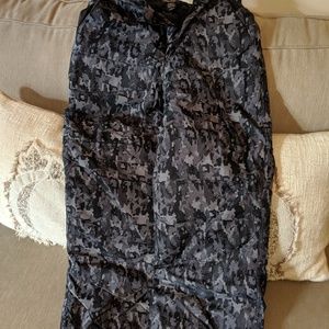 Black and grey cool snow pants size boys large